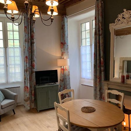 Appartement De Charme Dans Le Coeur Historique D'Юзес Экстерьер фото